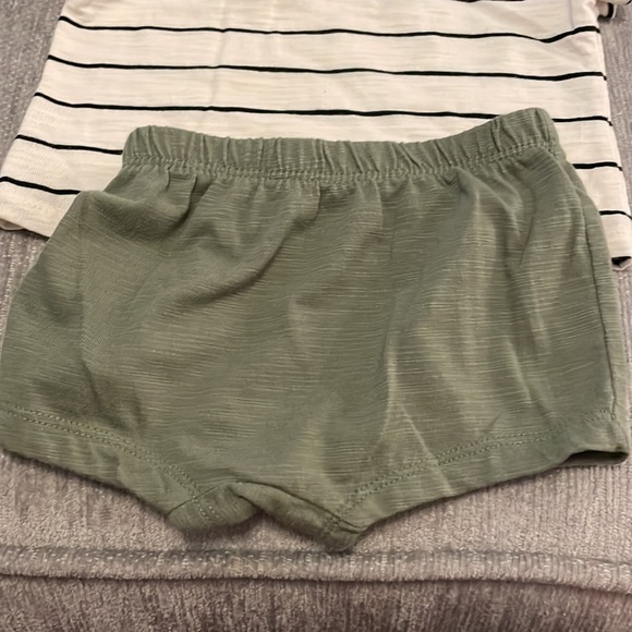Baby Green Shorts and Tan with Black stripe shirt Size 0-3M - Picture 2 of 5